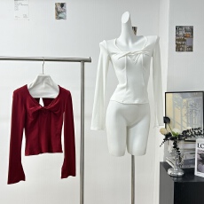 批发rich in color 秋冬深V内搭羊毛天丝蕾丝原创高级感修身<b class='q'>长袖</b>上衣