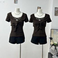 批发sheepland<b class='q'>蕾丝</b>拼接针织吊带背心外搭开衫上衣百褶裙早春三件套女