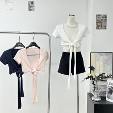 批发板栗可可Bankelili'素素美女套组'V领系带罩衫/宽松阔腿裤套装女