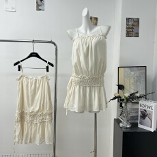 批发im向 露思<b class='q'>同款</b>! 莱赛尔立体抽皱木耳边吊带裙温柔垂感微A<b class='q'>连衣裙</b>