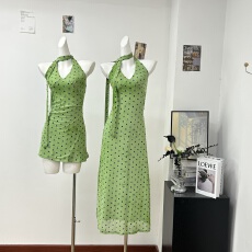 批发法式复古高级感绿色<b class='q'>波点</b><b class='q'>连衣裙</b>子女2026新款夏季修身挂脖包臀短裙