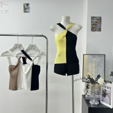 批发Okaaay巴曼格调轻奢金属扣拼色挂脖上衣女夏性感露肩吊带背心