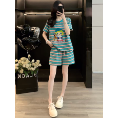 批发夏季新款俏皮可爱休闲运动套装女洋气减龄条纹短袖T恤短裤两件套