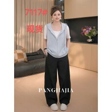 批发【胖佳佳】胖mm<b class='q'>大码</b><b class='q'>女</b>装自在日常假两件T恤夏季宽松<b class='q'>大码</b>连帽卫衣