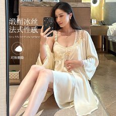 批发睡裙女春秋款冰雪丝2025年新款<b class='q'>睡衣</b><b class='q'>性感</b>蕾丝纯欲风吊带胸垫两件套