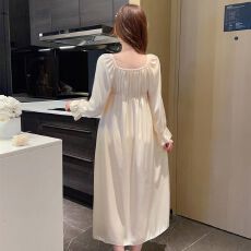 批发<b class='q'>春</b>季带胸垫睡裙女士长袖蕾丝边V领冰丝高个子