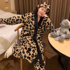 批发长毛绒睡袍带裤子浴袍睡衣<b class='q'>女</b>袍套送头巾<b class='q'>开衫</b>长袖可爱套装