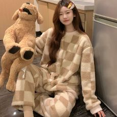 批发冬季 半边绒300克 睡衣女<b class='q'>时尚</b>开衫加厚法兰绒家居服