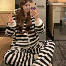 批发冬季 半边绒300克 睡衣女<b class='q'>时尚</b>开衫加厚法兰绒家居服