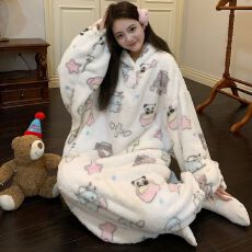 批发<b class='q'>冬</b>季爆款珊瑚绒卡通休闲女睡衣加厚连帽大睡袍套家居服