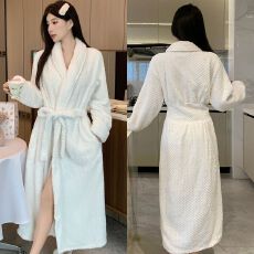 批发秋冬季睡袍女士保暖法兰绒浴袍宽松绑带睡衣白色简约女纯欲珊瑚绒