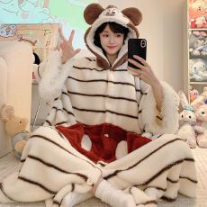批发睡衣女冬季新款长毛绒开衫连帽睡袍宽松大码300斤可穿家居服L--XL