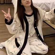 批发空气夹层<b class='q'>三件套</b><b class='q'>睡衣</b>女秋冬季保暖卡通小熊长袖长裤家居服