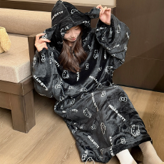 批发冬季法兰绒280克珊瑚绒睡衣女连帽大睡袍长款睡裙家居服