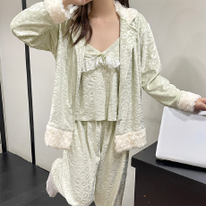 批发冬季新款海岛绒<b class='q'>三件套</b>加厚保暖豹纹舒暖绒高级感家居服