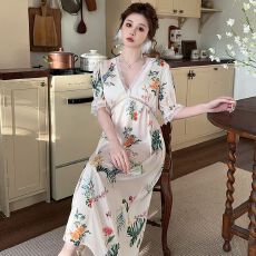 批发<b class='q'>夏</b>季薄款桃心长款睡裙印花女士短袖时尚带胸垫V领高档简约睡衣