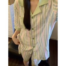 批发<b class='q'>韩版</b>高颜值Ins简约彩色绿条纹睡衣女夏季短袖短裤休闲居家服套装
