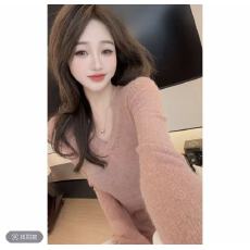 批发2025年秋季新款时尚设计感打底衫长袖V领毛针织衫修身显瘦<b class='q'>女</b>上衣