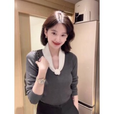 批发高级感立体花朵V领针织衫女秋冬季新款独特别致<b class='q'>修身</b>显瘦内搭毛衣