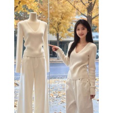 批发欧货白色v领长袖针织衫女秋季2025新款<b class='q'>修身</b>毛衣打底衫内搭上衣潮