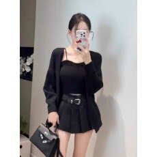 批发韩系<b class='q'>蕾丝</b>拼接吊带针织开衫套装女秋冬季叠穿气质百搭高级感<b class='q'>两件套</b>