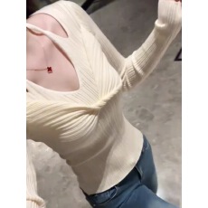 批发不规则<b class='q'>镂空</b>挂脖拼接扭结毛针织<b class='q'>衫</b>女2025冬季新款巨好看的穿搭上衣