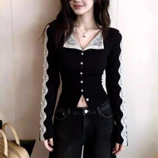 蕾丝拼接设计感修身黑色上衣2026春季女装新款单排扣V领外套百搭