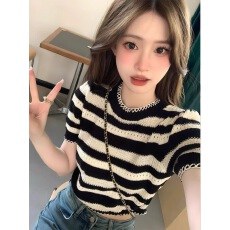 批发美式复古短袖条纹正肩<b class='q'>T</b><b class='q'>恤</b>女夏设计感小众小个子短款针织冰丝上衣