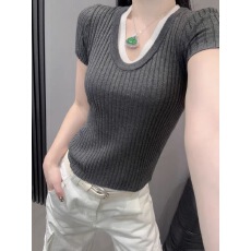 批发U领撞色假两件拼接短袖毛针织衫女2026夏季<b class='q'>新款</b>修身显瘦气质上衣