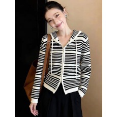 批发韩系设计感连帽双头拉链条纹针织开衫女春季<b class='q'>长袖</b>显瘦减龄外套上衣