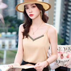 批发白色V领吊带背心女夏宽松内搭<b class='q'>打底衫</b><b class='q'>蕾丝</b>拼接上衣时尚潮流简约款