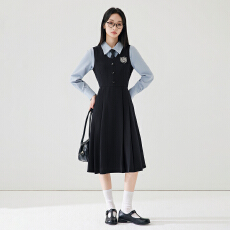 批发黑色徽章无袖背心连衣裙<b class='q'>女</b>中<b class='q'>长款</b> A 字收腰学院风 JK 叠穿背带裙