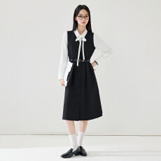 批发灰色 V 领无袖背心连衣裙女中长款 A 字收腰学院风叠穿背带裙