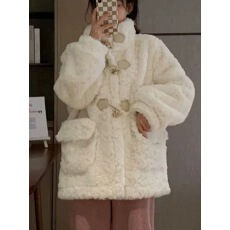 批发羊羔毛外套女<b class='q'>皮毛</b><b class='q'>一体</b>秋冬2023新款皮草獭兔毛小香风羊羔绒牛角扣