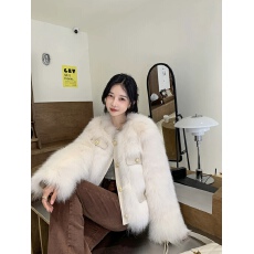 批发法式小香风羊羔毛绒外套女<b class='q'>秋</b>冬气质高级感加厚夹棉仿皮草长袖上衣