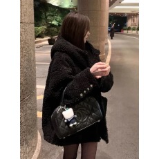 批发慵懒风颗粒绒羊羔毛外套女冬季黑色连帽宽松加厚加棉毛毛外套