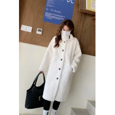 批发羊羔毛外套女长款大衣过膝设计感财阀家族仿兔绒皮草加厚宽松立领