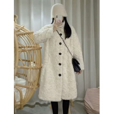 批发羊羔毛外套女长款大衣过膝设计感财阀家族仿兔绒皮草加厚宽松立领