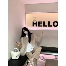 批发环保仿皮草外套女秋冬季宽松加厚毛绒托卡短款加棉加厚小香风上衣