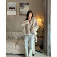 批发环保仿皮草外套女<b class='q'>秋</b>冬季宽松加厚毛绒托卡短款加棉加厚小香风上衣