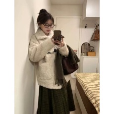 批发2025新款冬季米驼色加棉加厚仿皮草女<b class='q'>甜美</b>加厚显瘦羊羔绒外套