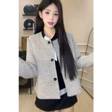 批发复古圆领小香风外套女秋季小个子高级感条纹宽松名媛千金短款上衣