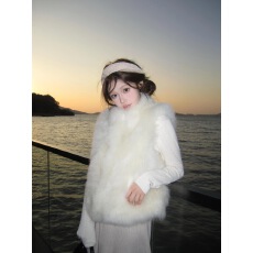 批发皮草马甲女2025<b class='q'>冬</b>季新款高级感仿水貂绒背心时尚显瘦毛毛马夹短款