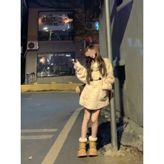 批发2025新款冬季米驼色加棉加厚仿皮草女<b class='q'>甜美</b>加厚显瘦羊羔绒外套