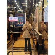 批发2025新款爆款富人区同款羊羔毛立领仿加厚宽松皮草毛毛<b class='q'>外套</b>大衣女