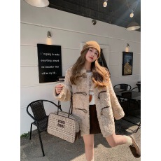 批发环保皮草外套女冬季韩系牛角扣保暖加厚款式百搭羊羔毛绒长袖大衣