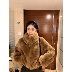 批发环保皮草毛绒绒外套女冬季2025新款高级感老钱风时尚气质翻领上衣
