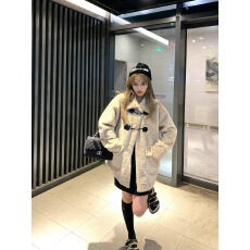 批发韩系翻领<b class='q'>甜美</b>百搭温柔奶fufu羊羔毛外套女加棉毛绒绒大衣秋冬加厚