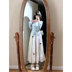 批发法式蓝色长袖连衣裙子女春装2025超火新款小个子香风气质长裙套装