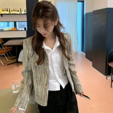 批发新款炸街气质小香风<b class='q'>长袖</b><b class='q'>开衫</b>外套女装早秋高级感宽松显瘦百搭上衣